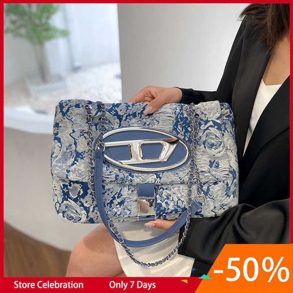new high capacity tote bag for women's 23 year summer flow one shoulder crossbody bag fashion simple underarm handbag
new high capacity tote bag for women's 23 year summer flow one shoulder crossbody bag fashion simple underarm handbag