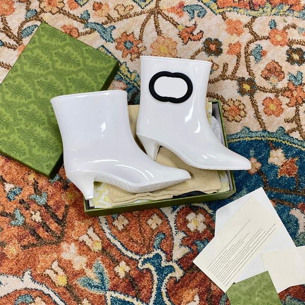 women interlocking ankle boot matte rubber designer boots point toe candy color high-heel boots lady fashion black white pink ankle bootise
women interlocking ankle boot matte rubber designer boots point toe candy color high-heel boots lady fashion black white pink ankle bootise