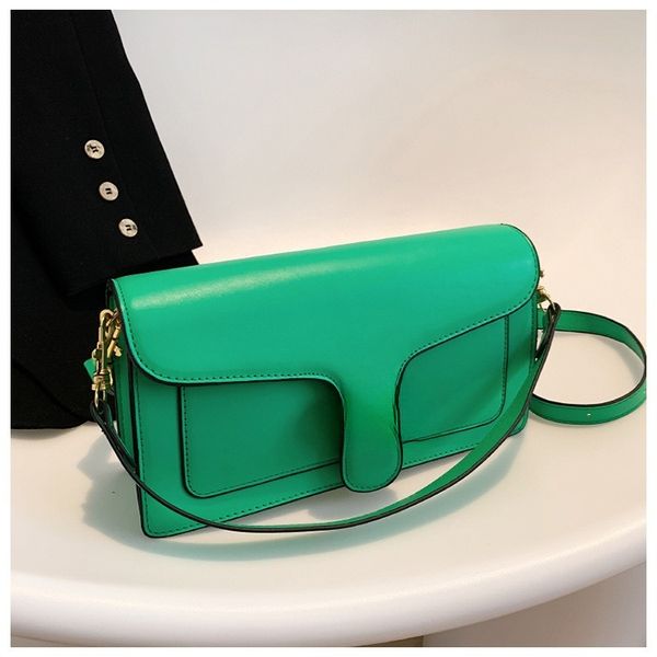 designer hourglass bag shoulder bag famous small crossbody purse mini metal buckle perfect restore with box dust bag genuine leather crossbo
designer hourglass bag shoulder bag famous small crossbody purse mini metal buckle perfect restore with box dust bag genuine leather crossbo