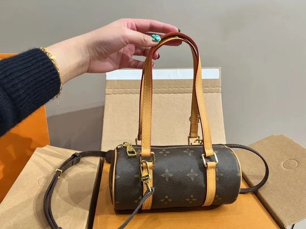 cc women bag papillon handbag cylindrical tote designer shoulder crossbody underarm bags luxury monograms messenger wallet papillon hobo pur
cc women bag papillon handbag cylindrical tote designer shoulder crossbody underarm bags luxury monograms messenger wallet papillon hobo pur