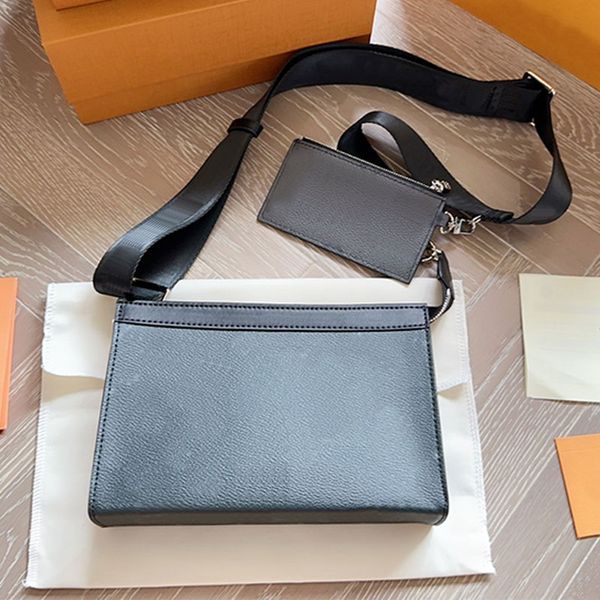 men wash bag crossbody shoulder bags fashion letters zipper closure detachable wide strap silver hardware women handbags purse two piece set
men wash bag crossbody shoulder bags fashion letters zipper closure detachable wide strap silver hardware women handbags purse two piece set