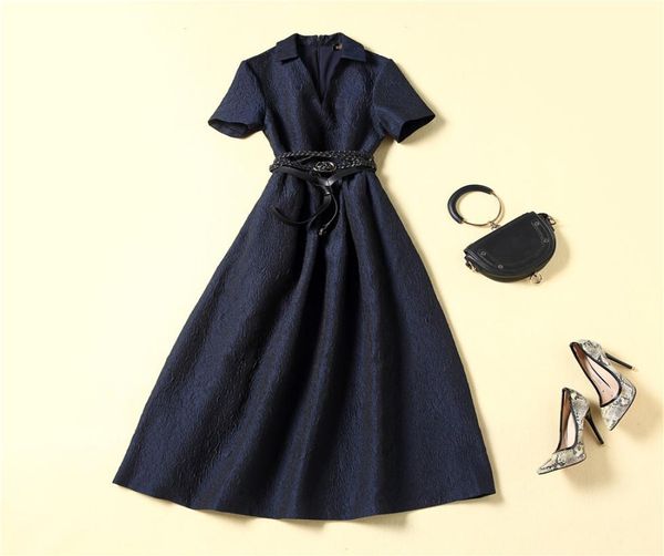 2022 autumn lapel neck belted dress blue solid color short sleeve midcalf dresses 22a0816036432511, Black;gray
2022 autumn lapel neck belted dress blue solid color short sleeve midcalf dresses 22a0816036432511, Black;gray