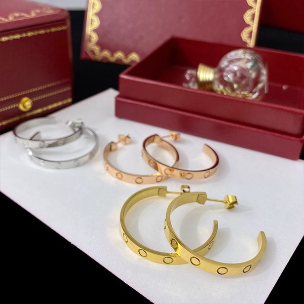 2023 new arrive fashion brand women's large loop love earrings charm screws titanium steel large c shape earrings women love earrings j, Golden;silver
2023 new arrive fashion brand women's large loop love earrings charm screws titanium steel large c shape earrings women love earrings j, Golden;silver
