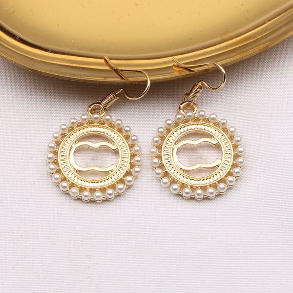 plated 925 silver luxury brand designers letters stud geometric famous women round crystal rhinestone pearl earring wedding party jewerlry 8, Golden;silver
plated 925 silver luxury brand designers letters stud geometric famous women round crystal rhinestone pearl earring wedding party jewerlry 8, Golden;silver