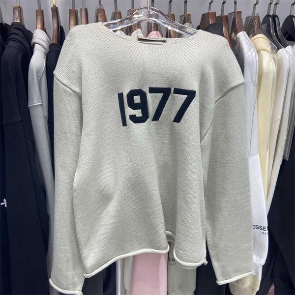 ess hoodie trendy essentials loose sweater 1977 street casual hip hop jacquard letter sweater, Black
ess hoodie trendy essentials loose sweater 1977 street casual hip hop jacquard letter sweater, Black