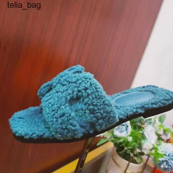 one for slide mop furry slippers designer word winter emma teddy hermzs bear fur women 2023 color matching outer wear casual o6j0
one for slide mop furry slippers designer word winter emma teddy hermzs bear fur women 2023 color matching outer wear casual o6j0