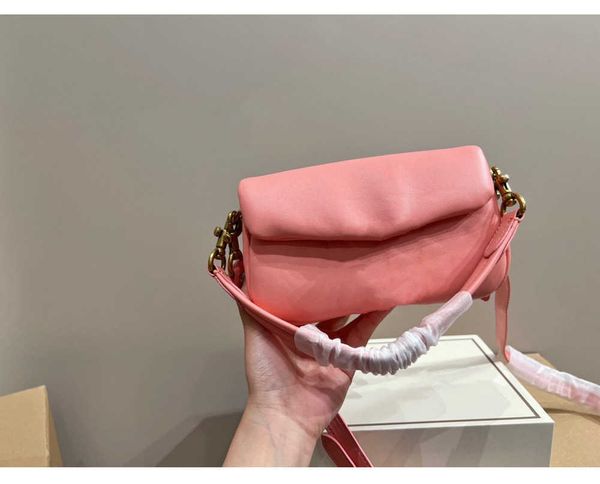 fashionable tabby cloud bag women's shoulder fluffy genuine leather magnetic snap closure classic flip niche high sense
fashionable tabby cloud bag women's shoulder fluffy genuine leather magnetic snap closure classic flip niche high sense