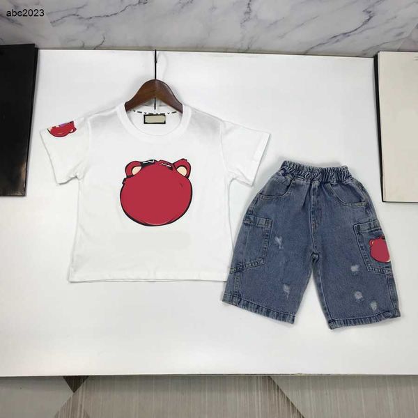 new kids designer clothes tracksuits designer baby suits size 90-150 cm 2pcs cartoon animal print t-shirt and distressed denim shorts june27, White
new kids designer clothes tracksuits designer baby suits size 90-150 cm 2pcs cartoon animal print t-shirt and distressed denim shorts june27, White