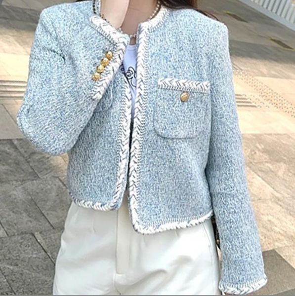 816 2023 autumn brand same style coat white long sleeve coat crew neck blue button fashion luxury womens clothes xue, Black;brown
816 2023 autumn brand same style coat white long sleeve coat crew neck blue button fashion luxury womens clothes xue, Black;brown