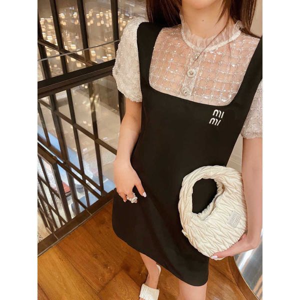 miu casual dress beaded short sleeved t shirt lace short skirt fashion letter embroidery dresses luxury brand women clothing, Black;gray
miu casual dress beaded short sleeved t shirt lace short skirt fashion letter embroidery dresses luxury brand women clothing, Black;gray