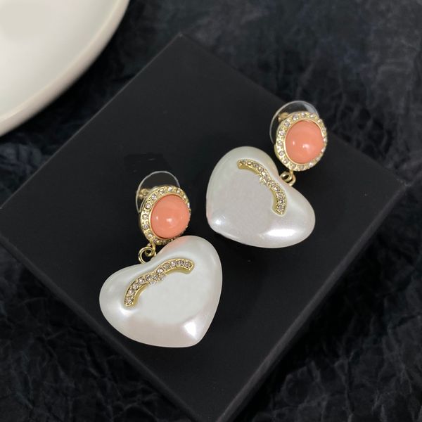 luxury designer love stud earrings women charm jewelry earrings classic pearl couple accessory, Golden;silver
luxury designer love stud earrings women charm jewelry earrings classic pearl couple accessory, Golden;silver