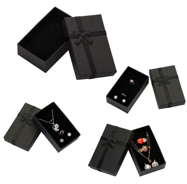 32pcs jewelry 8x5cm black necklace for ring gift paper jewellery box packaging bracelet earring display with sponge t2008084392278, Black;white
32pcs jewelry 8x5cm black necklace for ring gift paper jewellery box packaging bracelet earring display with sponge t2008084392278, Black;white
