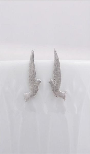 fashion flying peace pigeon modelling ear studs bird style gold silver rose three color optional suitable for men and women2003865, Golden;silver
fashion flying peace pigeon modelling ear studs bird style gold silver rose three color optional suitable for men and women2003865, Golden;silver