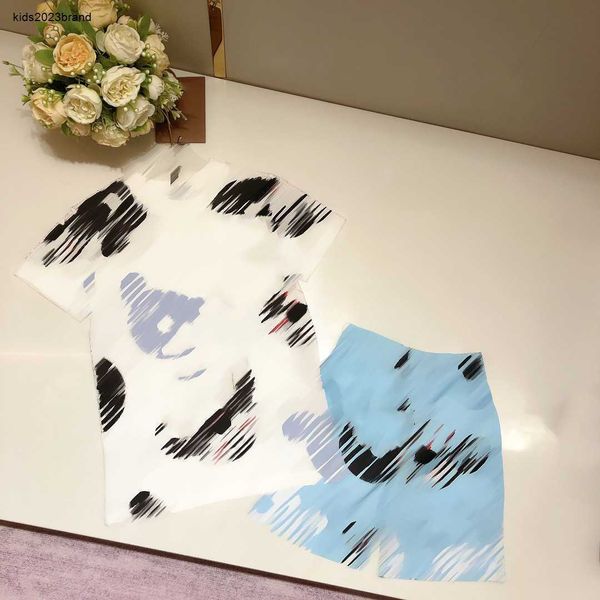 designer baby clothes tracksuits kids summer suit size 100-160 cm 2pcs lined animal pattern printed t-shirt and shorts june25, White
designer baby clothes tracksuits kids summer suit size 100-160 cm 2pcs lined animal pattern printed t-shirt and shorts june25, White