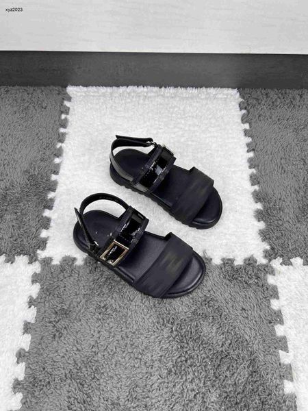 23ss designer kids shoes shiny metal buckle kids sandals lacquer leather shoelaces child slippers box packaging children's size 26-35, Black;red
23ss designer kids shoes shiny metal buckle kids sandals lacquer leather shoelaces child slippers box packaging children's size 26-35, Black;red