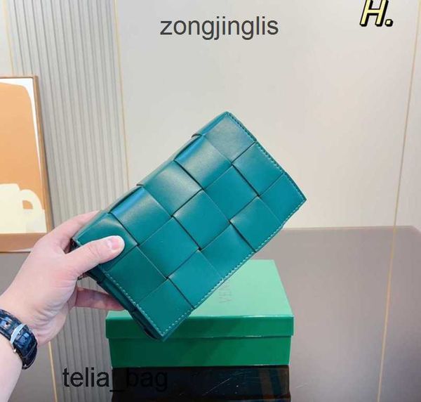 shoulder leisure bags woven cassette designer crossbody bag venetaas 2023 bottegaas fashion women's handbags zytz
shoulder leisure bags woven cassette designer crossbody bag venetaas 2023 bottegaas fashion women's handbags zytz