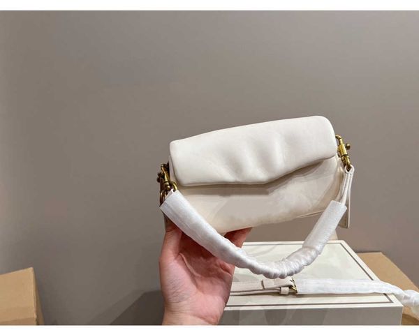 fashionable tabby cloud bag women's shoulder fluffy genuine leather magnetic snap closure flip luxury designer french minority
fashionable tabby cloud bag women's shoulder fluffy genuine leather magnetic snap closure flip luxury designer french minority