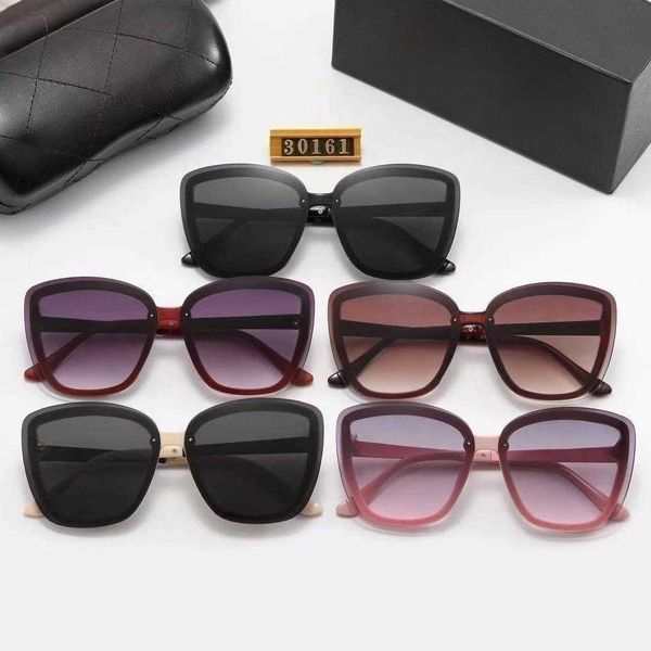 women's luxury eyewear full frame sunglasses personalized uv resistant gradient fashion summer sun protection for street pgraphy, White;black
women's luxury eyewear full frame sunglasses personalized uv resistant gradient fashion summer sun protection for street pgraphy, White;black