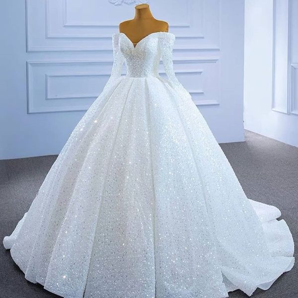 white shiny sequined beads ball gown wedding dress sweetheart long sleeved lace up super sparkly princsss bridal gown
white shiny sequined beads ball gown wedding dress sweetheart long sleeved lace up super sparkly princsss bridal gown