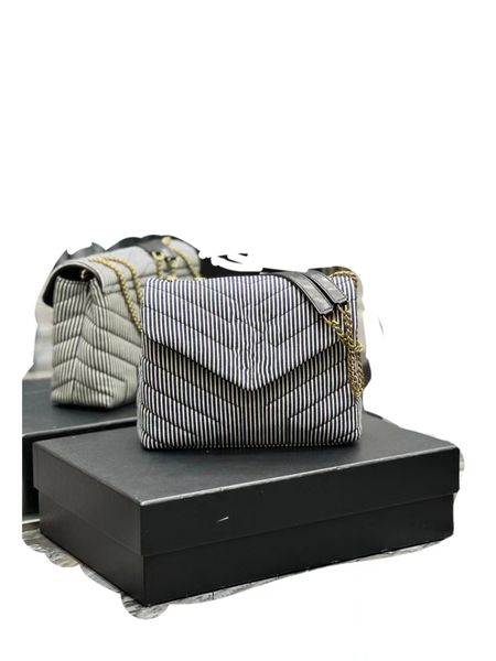 luxury design women's chain bag quilted striped denim fabric classic paired with large capacity one shoulder crossbody bag
luxury design women's chain bag quilted striped denim fabric classic paired with large capacity one shoulder crossbody bag