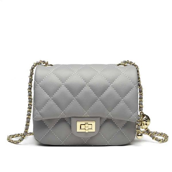 women designer leather bag small bags pearl chain bag crossbody shoulder french style bags luxurys cross clutch handbags 23bags
women designer leather bag small bags pearl chain bag crossbody shoulder french style bags luxurys cross clutch handbags 23bags