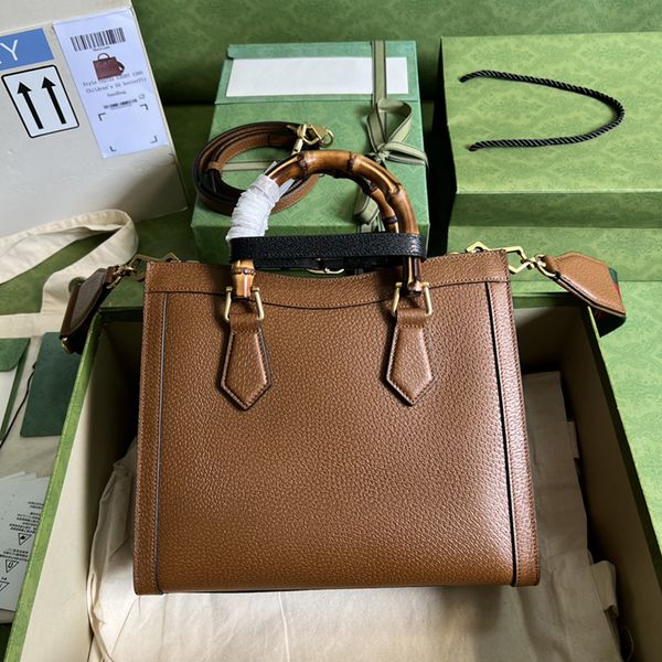 designer dianagenuine leather lady handbags luxury sling bags level replication cross body bag s 27cm with box wgo70
designer dianagenuine leather lady handbags luxury sling bags level replication cross body bag s 27cm with box wgo70