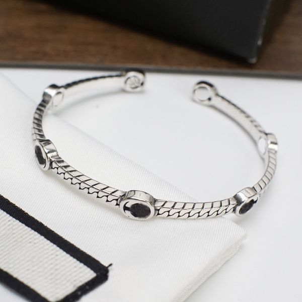retro luxury woman bangle ggity designer opening gold bracelet jewelry women letter g logo cuff with box 2378, Black
retro luxury woman bangle ggity designer opening gold bracelet jewelry women letter g logo cuff with box 2378, Black