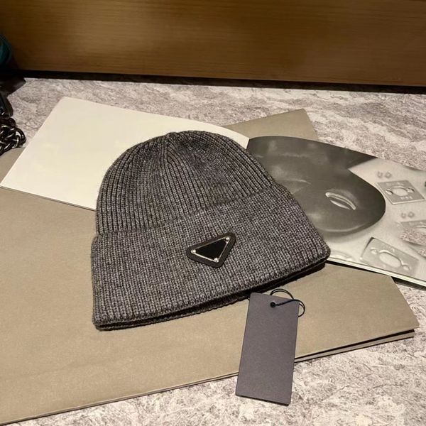 designer beanie luxury knitted hat ins popular winter cashmere letters casual outdoor bonnet knitted caps very good gift, Blue;gray
designer beanie luxury knitted hat ins popular winter cashmere letters casual outdoor bonnet knitted caps very good gift, Blue;gray