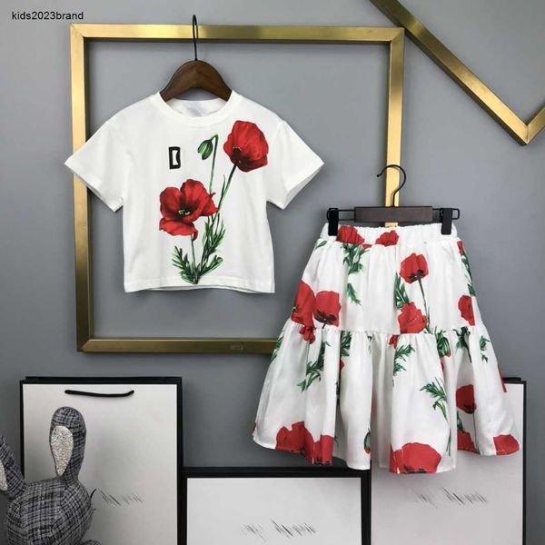 girl tracksuits designer kids clothes baby dress suits size 90-150 cm 2pcs flower printed t-shirt and splicing design pleated skirt june12, White
girl tracksuits designer kids clothes baby dress suits size 90-150 cm 2pcs flower printed t-shirt and splicing design pleated skirt june12, White