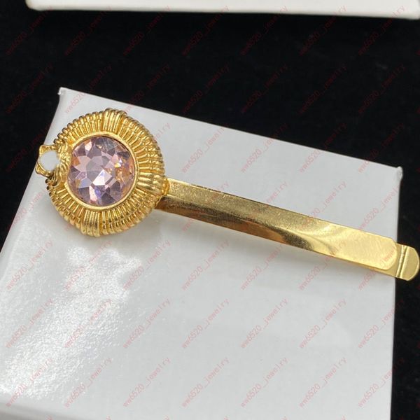 portrait carving pink crystal round hair clips & barrettes, fashion designer jewelry classic brass material, side clips, valentine's da, Golden;silver
portrait carving pink crystal round hair clips & barrettes, fashion designer jewelry classic brass material, side clips, valentine's da, Golden;silver