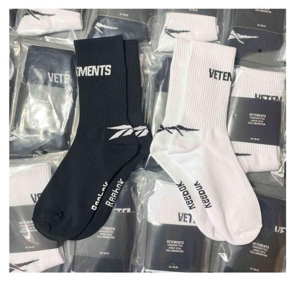 0a0z brand vate classic fashion co name letter net red street sports black and white cotton men039s and women039s middle tub8961120
0a0z brand vate classic fashion co name letter net red street sports black and white cotton men039s and women039s middle tub8961120