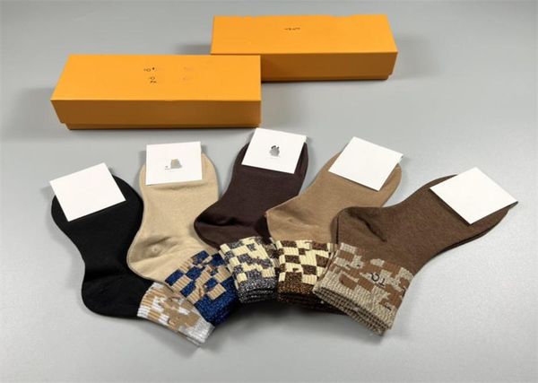 2022 mens womens designer socks vintage letter print branded tide short sock for woman man fall winter socking bulk whole calc9294989, Black
2022 mens womens designer socks vintage letter print branded tide short sock for woman man fall winter socking bulk whole calc9294989, Black