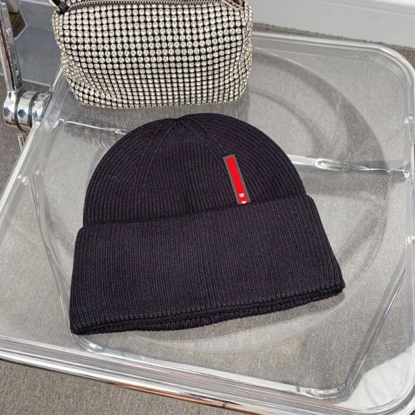 casual designer beanie luxury mens hat womens cap solid letter pattern blue cotton knit beanies winter caps fashion bonnet street dome hats, Blue;gray
casual designer beanie luxury mens hat womens cap solid letter pattern blue cotton knit beanies winter caps fashion bonnet street dome hats, Blue;gray