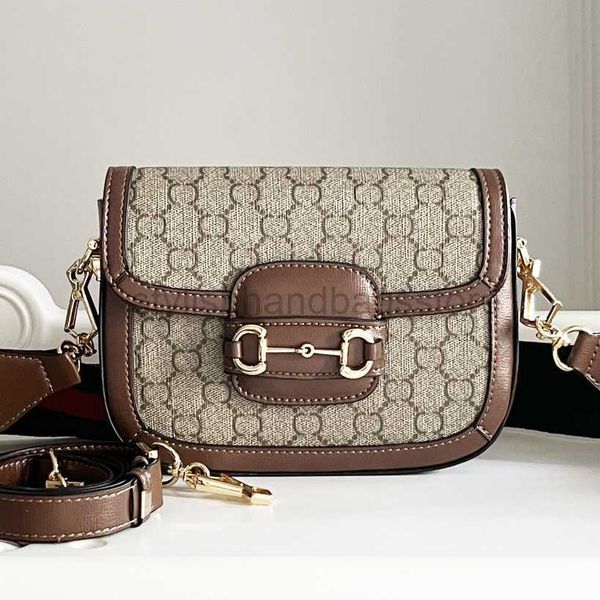 shoulder bags designer bag handbag fashion saddle bag crossbody bag women's classic luxury v leather versatile portable crossbody bag n
shoulder bags designer bag handbag fashion saddle bag crossbody bag women's classic luxury v leather versatile portable crossbody bag n