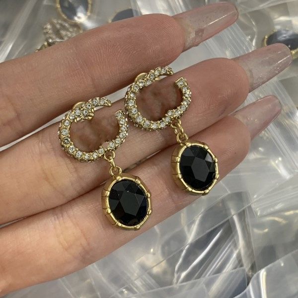 luxury stud earring double letter g logo earing women hoop designer jewelry ggity crystal pearl earrings woman 66, Golden;silver
luxury stud earring double letter g logo earing women hoop designer jewelry ggity crystal pearl earrings woman 66, Golden;silver