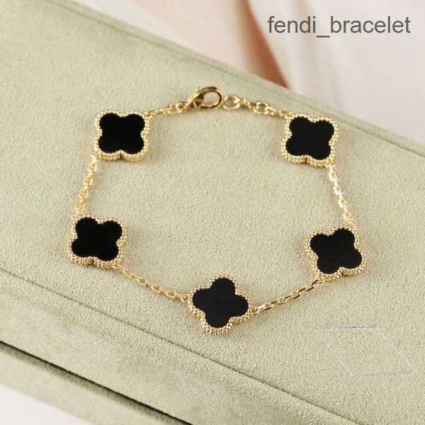 bracelets gold bracelets for women luxury bracelet designer generous display of temperament bracelet fashion jewelry holiday gift, Golden;silver
bracelets gold bracelets for women luxury bracelet designer generous display of temperament bracelet fashion jewelry holiday gift, Golden;silver