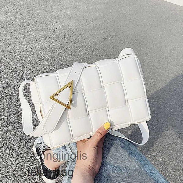 the tote bag designer women's bags bottegaas fashion handveneta 2023 new pillow ins small square tofu one shoulder crossbod bwph
the tote bag designer women's bags bottegaas fashion handveneta 2023 new pillow ins small square tofu one shoulder crossbod bwph