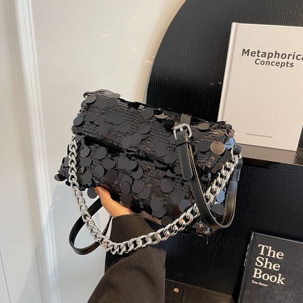 Factory wholesale ladies shoulder bag 2 colors street fashion soft folding chain bag exquisite Joker silver handbag shiny sequined handbags 0589#, Black
Factory wholesale ladies shoulder bag 2 colors street fashion soft folding chain bag exquisite Joker silver handbag shiny sequined handbags 0589#, Black