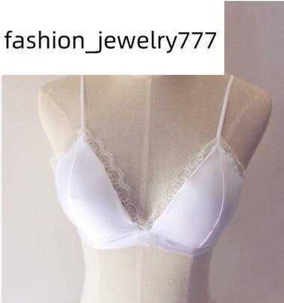 summer new lace bra backing thin shoulder straps wrapped chest deep v with triangle bra underwear sling bikinis, Red;black
summer new lace bra backing thin shoulder straps wrapped chest deep v with triangle bra underwear sling bikinis, Red;black