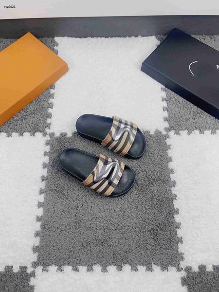 23ss designer slides logo printing kids sandals baby slippers size 26-35 summer child shoes box packaging june25, Black;grey
23ss designer slides logo printing kids sandals baby slippers size 26-35 summer child shoes box packaging june25, Black;grey