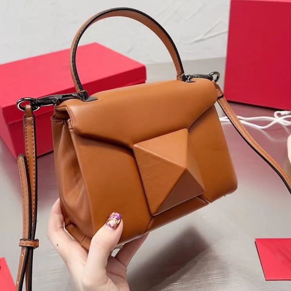 designer backpack luxury bags brand double shoulder straps backpacks women wallet real leather bags lady outdoors stamp plaid duffle luggage
designer backpack luxury bags brand double shoulder straps backpacks women wallet real leather bags lady outdoors stamp plaid duffle luggage
