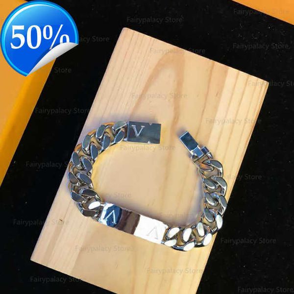 charm bracelets designer silver love bracelet men women gold chain fashion personality hip-hopes 566ess, Golden;silver
charm bracelets designer silver love bracelet men women gold chain fashion personality hip-hopes 566ess, Golden;silver