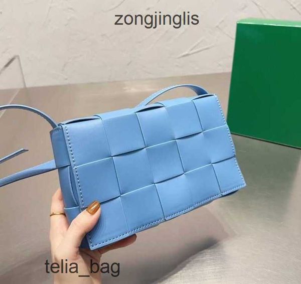 style bottegaas 2023 venetaas bag woven square small bags designer fashion simple cassettes tofu same one-shoulder underarm m 6ao0
style bottegaas 2023 venetaas bag woven square small bags designer fashion simple cassettes tofu same one-shoulder underarm m 6ao0