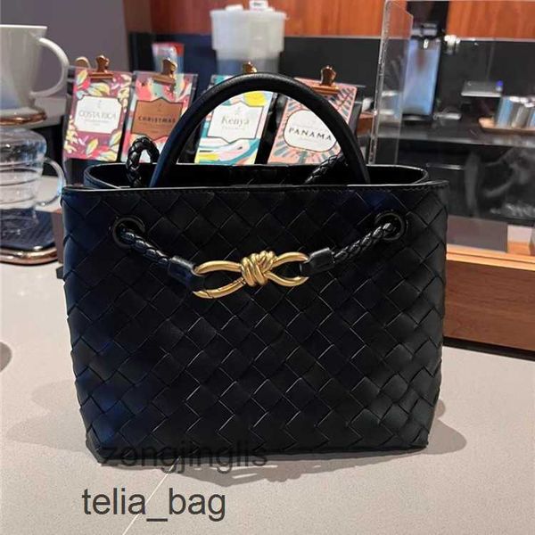 classic lady's buckle woven 2023 leather purse metal bag totes womven designer women's venetaas handbag bags rope bottegaas andiam
classic lady's buckle woven 2023 leather purse metal bag totes womven designer women's venetaas handbag bags rope bottegaas andiam