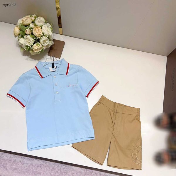 23ss designer baby clothes kids tracksuits summer suit size 100-160 cm floral letter embroidered polo and elastic waist shorts june27, White
23ss designer baby clothes kids tracksuits summer suit size 100-160 cm floral letter embroidered polo and elastic waist shorts june27, White
