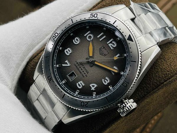 superclone autavia watch for men tag heur watches mechanical movement 3uru montre tag aquaracer de luxe with box, Slivery;golden
superclone autavia watch for men tag heur watches mechanical movement 3uru montre tag aquaracer de luxe with box, Slivery;golden