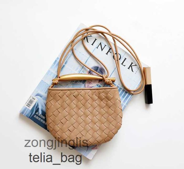 girl classic ladies crossbody woven 2023 tote designer summer venetaas sardine strap bags spring bag cowhide bottegaas mini purse metal smal
girl classic ladies crossbody woven 2023 tote designer summer venetaas sardine strap bags spring bag cowhide bottegaas mini purse metal smal