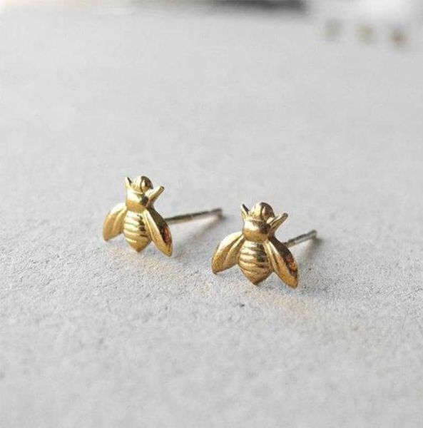 big stud vintage bee earrings fashion designer earring women studs for lady luxury jewelry party wedding stud engagem9078607, Golden;silver
big stud vintage bee earrings fashion designer earring women studs for lady luxury jewelry party wedding stud engagem9078607, Golden;silver