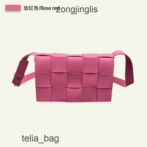 cow venetaas bottegaas bags designer woven bag 2023 casettes small square pillow magnetic button single shoulder 2y1k
cow venetaas bottegaas bags designer woven bag 2023 casettes small square pillow magnetic button single shoulder 2y1k
