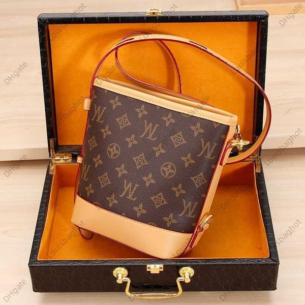 small bucket bag for women fashion versatile old flower bag genuine leather personalized small mini one shoulder crossbody bag 23bags
small bucket bag for women fashion versatile old flower bag genuine leather personalized small mini one shoulder crossbody bag 23bags